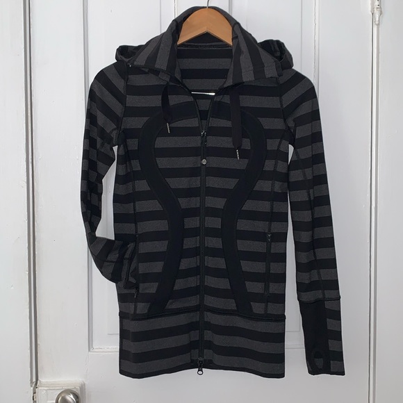 lululemon athletica Jackets & Blazers - LULULEMON IN STRIDE BLACK AND GRAY STRIPED JACKET
